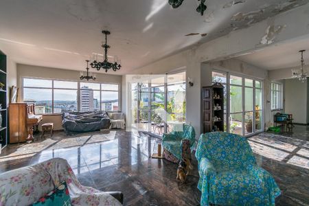 Sala de casa à venda com 5 quartos, 800m² em Olaria, Rio de Janeiro