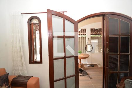 Sala de casa para alugar com 1 quarto, 80m² em Oswaldo Cruz, Rio de Janeiro