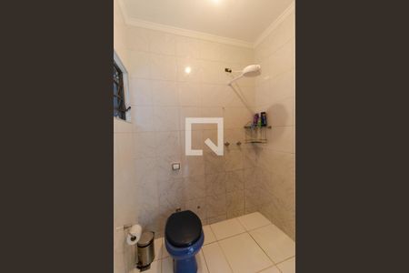 Casa à venda com 320m², 6 quartos e 2 vagasBanheiro 01