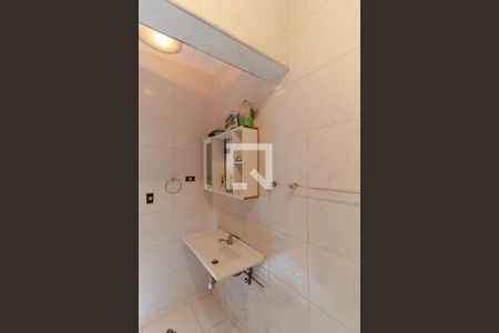 Casa à venda com 320m², 6 quartos e 2 vagasBanheiro 01