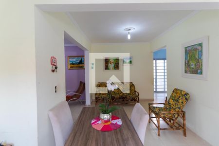 Casa à venda com 320m², 6 quartos e 2 vagasSalas