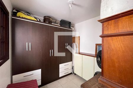 Casa à venda com 191m², 4 quartos e 2 vagasQuarto de Serviço