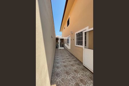 Casa à venda com 191m², 4 quartos e 2 vagasQuintal