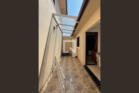 Casa à venda com 191m², 4 quartos e 2 vagasQuintal