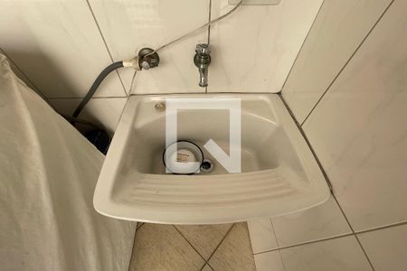 Casa à venda com 191m², 4 quartos e 2 vagasDetalhe da area de serviço