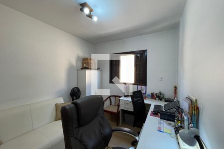 Casa à venda com 191m², 4 quartos e 2 vagasQuarto 1