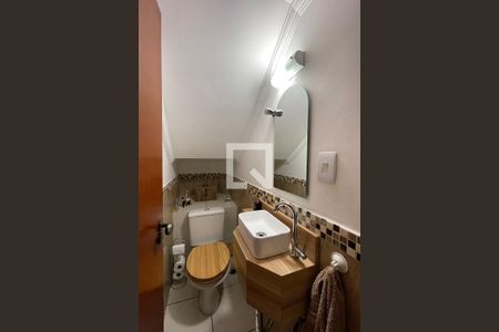 Casa à venda com 191m², 4 quartos e 2 vagasLavabo