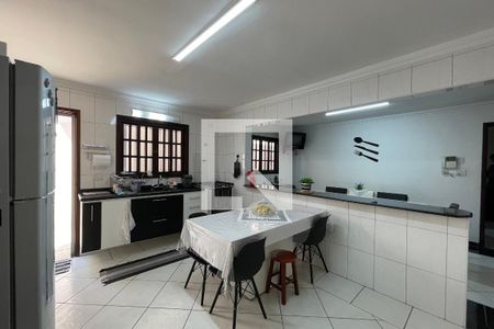 Casa à venda com 191m², 4 quartos e 2 vagasCozinha