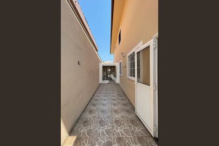 Casa à venda com 191m², 4 quartos e 2 vagasQuintal