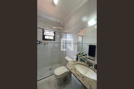 Casa à venda com 191m², 4 quartos e 2 vagasBanheiro 1