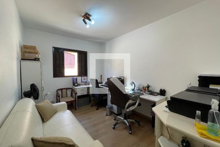 Casa à venda com 191m², 4 quartos e 2 vagasQuarto 1