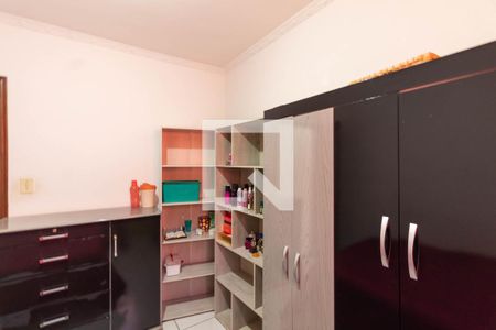 Casa à venda com 100m², 3 quartos e 2 vagasQuarto 2