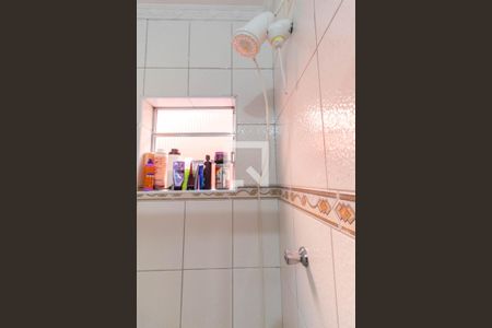 Casa à venda com 100m², 3 quartos e 2 vagasBanheiro 1