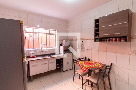 Casa à venda com 100m², 3 quartos e 2 vagasCozinha