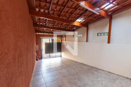 Casa à venda com 100m², 3 quartos e 2 vagasGaragem