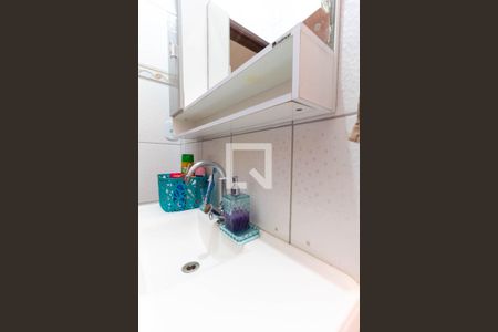 Casa à venda com 100m², 3 quartos e 2 vagasBanheiro 1