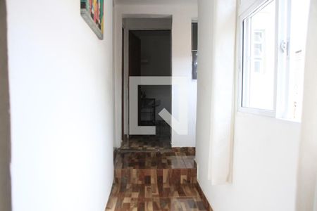 Casa para alugar com 100m², 3 quartos e sem vagaCorredor