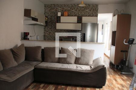 Sala de casa para alugar com 3 quartos, 100m² em Cidade Nova São Miguel, São Paulo