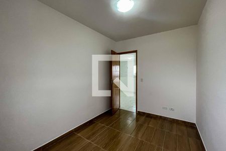 Quarto 2 de casa para alugar com 2 quartos, 60m² em Vila Ramos, São Paulo