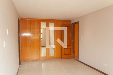 Casa de condomínio para alugar com 130m², 3 quartos e 2 vagasSuíte 