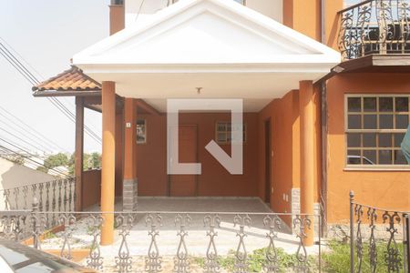 Casa de condomínio para alugar com 130m², 3 quartos e 2 vagasFachada 