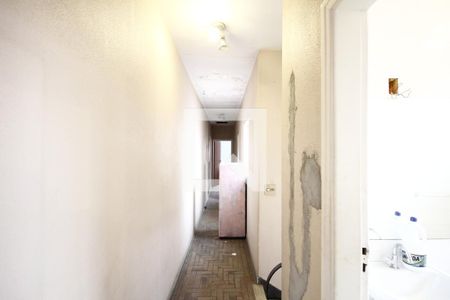 Casa à venda com 200m², 3 quartos e 3 vagasCorredor