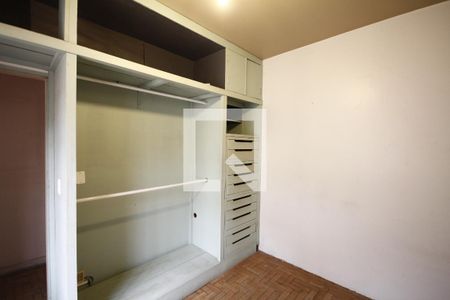 Casa à venda com 200m², 3 quartos e 3 vagasQuarto 2