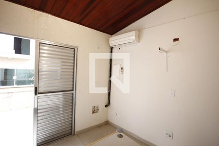 Casa à venda com 200m², 3 quartos e 3 vagasEdícula