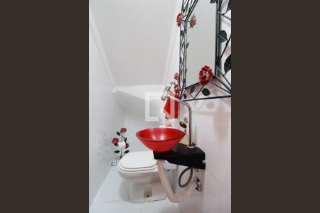 Casa à venda com 200m², 3 quartos e 5 vagasLavabo