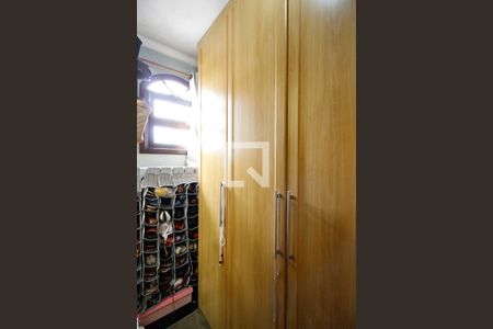 Casa à venda com 200m², 3 quartos e 5 vagasCloset