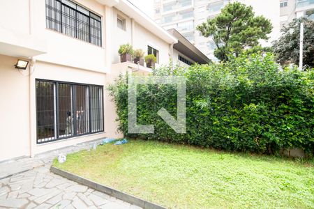 Casa à venda com 240m², 3 quartos e 2 vagas Casa à venda com 240m², 3 quartos e 2 vagasGaragem