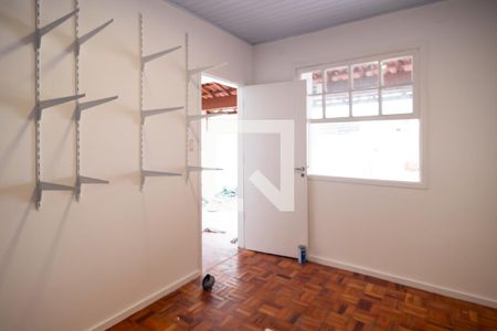 Casa à venda com 240m², 3 quartos e 2 vagas Casa à venda com 240m², 3 quartos e 2 vagasQuarto de Serviço
