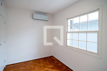 Casa à venda com 240m², 3 quartos e 2 vagas Casa à venda com 240m², 3 quartos e 2 vagasQuarto 1