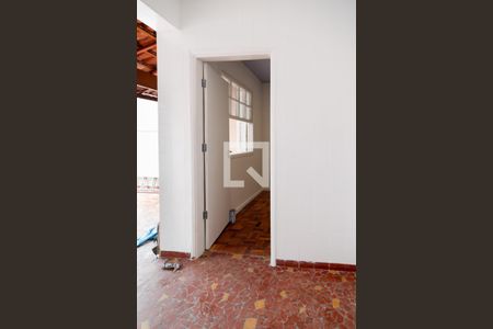 Casa à venda com 240m², 3 quartos e 2 vagas Casa à venda com 240m², 3 quartos e 2 vagasÁrea de Serviço