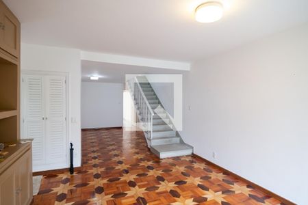 Sala de casa à venda com 3 quartos, 240m² em Itaim Bibi, São Paulo