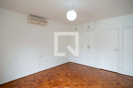 Casa à venda com 240m², 3 quartos e 2 vagas Casa à venda com 240m², 3 quartos e 2 vagasQuarto 3