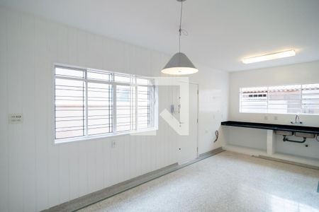 Casa à venda com 240m², 3 quartos e 2 vagas Casa à venda com 240m², 3 quartos e 2 vagasCozinha