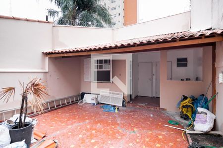 Casa à venda com 240m², 3 quartos e 2 vagas Casa à venda com 240m², 3 quartos e 2 vagasÁrea Externa