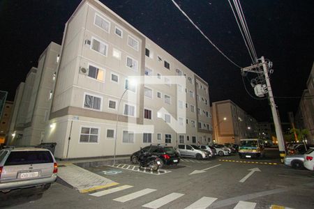 Fachada do bloco de apartamento para alugar com 2 quartos, 41m² em Vila Lage, São Gonçalo