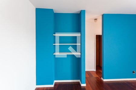 Prateleiras da Sala de apartamento à venda com 3 quartos, 79m² em Floresta, Belo Horizonte