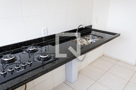 Apartamento para alugar com 45m², 2 quartos e 1 vaga Apartamento para alugar com 45m², 2 quartos e 1 vagaCozinha e Área de Serviço