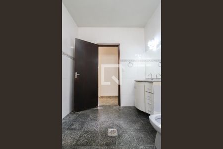 Casa para alugar com 360m², 4 quartos e 2 vagasBanheiro Social