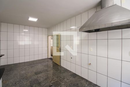 Casa para alugar com 360m², 4 quartos e 2 vagasCozinha