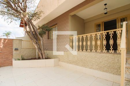 Casa para alugar com 360m², 4 quartos e 2 vagasEntrada