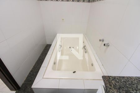 Casa para alugar com 360m², 4 quartos e 2 vagasBanheiro da Suíte