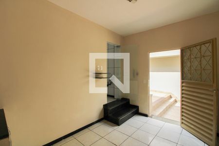 Casa para alugar com 360m², 4 quartos e 2 vagasAnexo - Sala