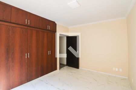 Casa para alugar com 360m², 4 quartos e 2 vagasQuarto 2