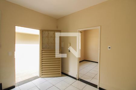 Casa para alugar com 360m², 4 quartos e 2 vagasAnexo - Sala