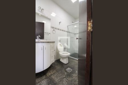 Casa para alugar com 360m², 4 quartos e 2 vagasBanheiro da Suíte