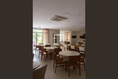 Apartamento à venda com 136m², 2 quartos e 2 vagas Apartamento à venda com 136m², 2 quartos e 2 vagasÁREA COMUM - SALÃO DE FESTAS